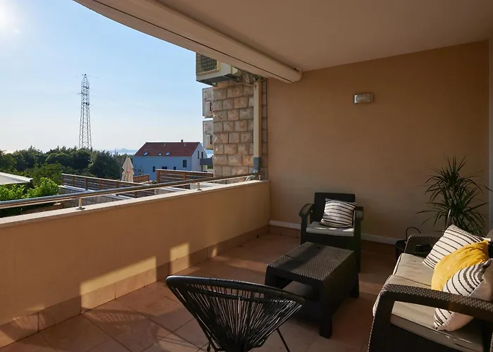 Lucia Apartment Cavtat