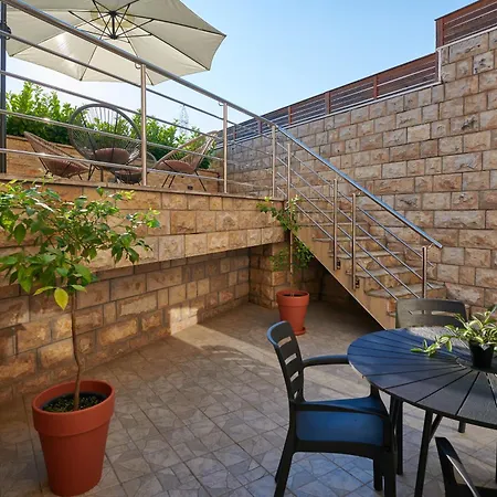 Lucia Apartment
