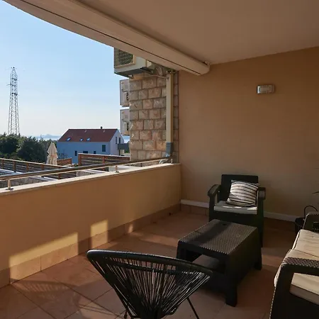 Lucia Apartment Cavtat