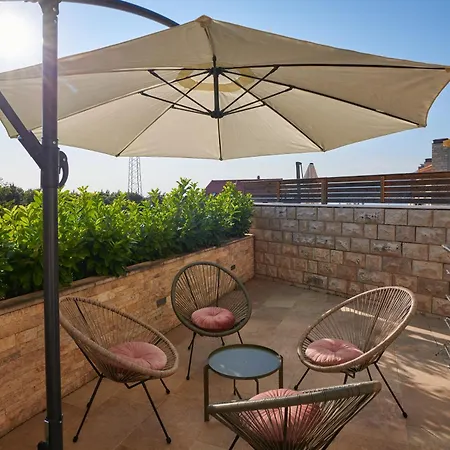 Lucia Apartment